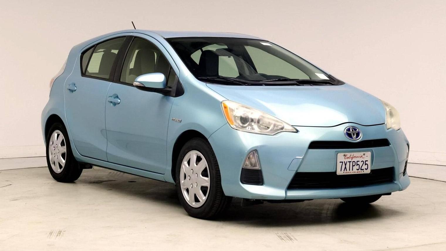 TOYOTA PRIUS C 2014 JTDKDTB36E1060159 image